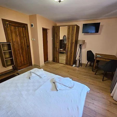 Alen Mak Forest Hotel 2*