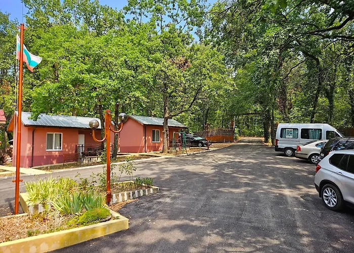 Alen Mak Forest ホテル 2*