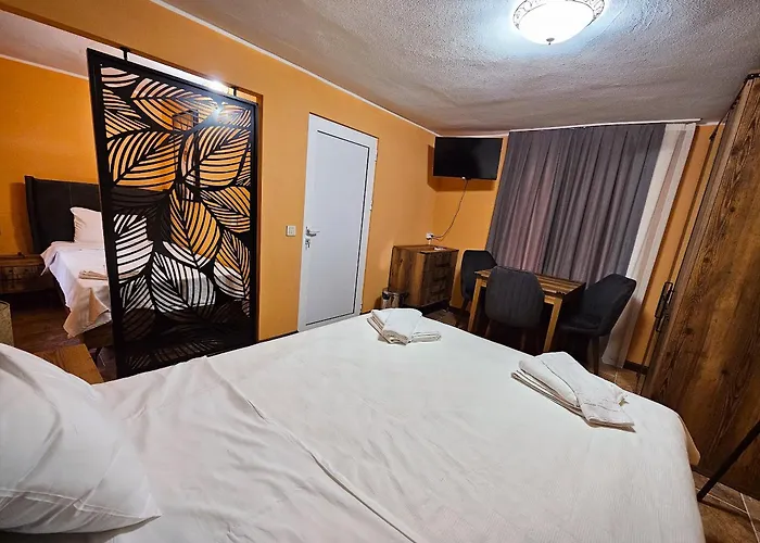 Alen Mak Forest ホテル 2*